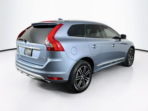 Used 2017 Volvo XC60 T5 Dynamic w/ Preferred Option Package AWD/4WD image 9