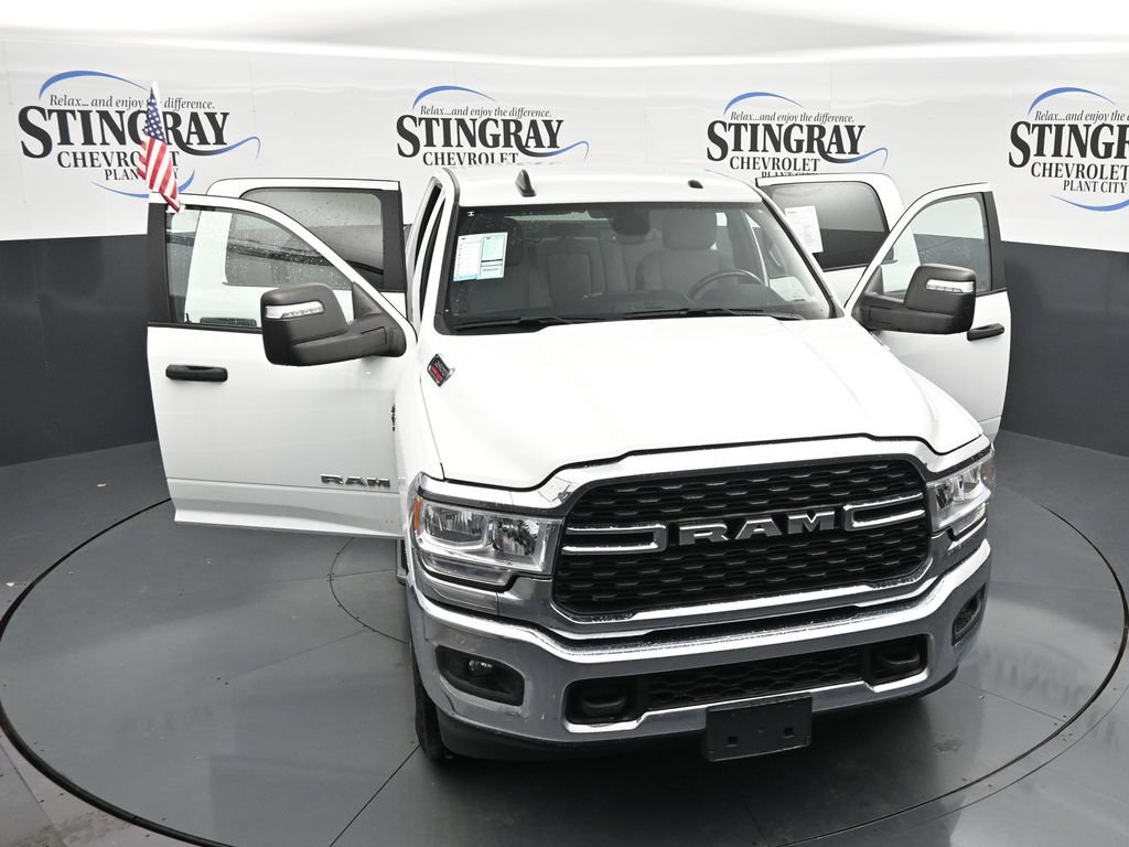 Used 2024 RAM 2500 Big Horn AWD/4WD image 37