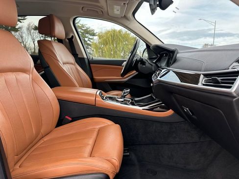 Used 2021 BMW X7 xDrive40i w/ Executive Package image 26