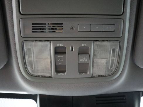 Used 2020 Honda CR-V EX-L image 36