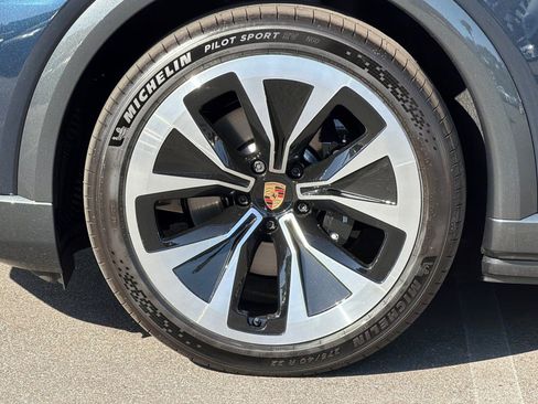 Used 2026 Porsche Cayenne Electric Coupe AWD/4WD image 27