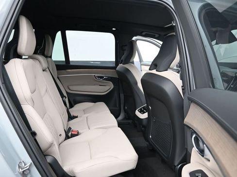 New 2026 Volvo XC90 B6 Plus w/ Protection Package Premier AWD/4WD image 16