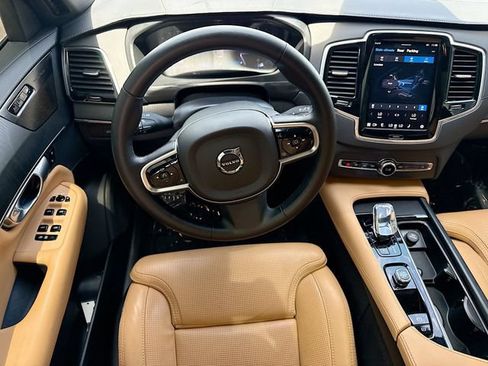 Used 2024 Volvo XC90 B6 Ultimate w/ Protection Package AWD/4WD image 17
