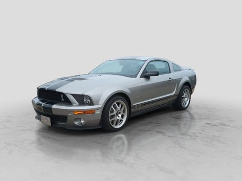 Used 2008 Ford Mustang Shelby GT500 RWD image 4