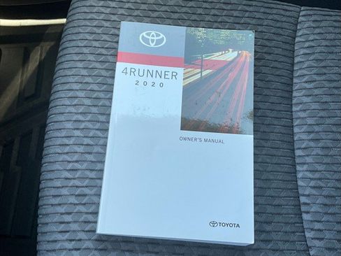 Used 2020 Toyota 4Runner SR5 AWD/4WD image 35
