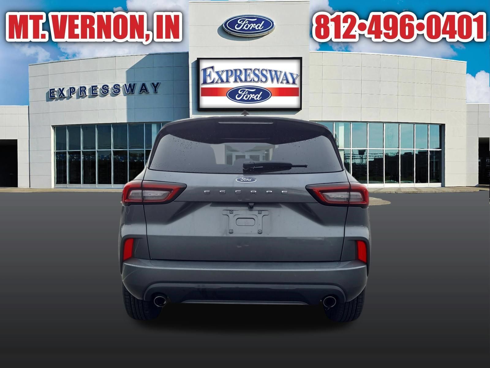 Used 2024 Ford Escape ST-Line w/ Cold Weather Package FWD image 8