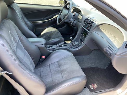 Used 2004 Ford Mustang Cobra RWD image 23