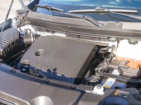 Used 2023 Chevrolet Traverse LT w/ LPO, Cargo Package image 26