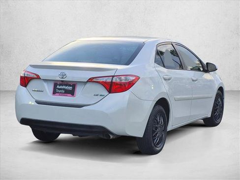 Used 2015 Toyota Corolla LE FWD image 4