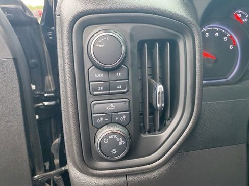 Used 2024 Chevrolet Silverado 1500 Custom Trail Boss w/ LPO, Dark Essentials Package AWD/4WD image 15