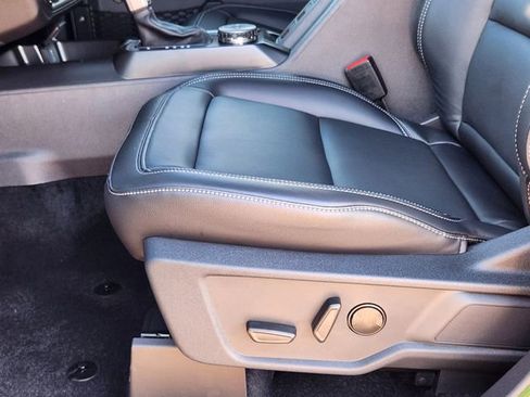 New 2025 Ford Bronco Outer Banks image 25