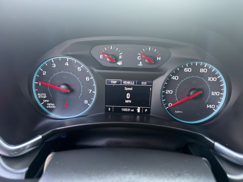 Used 2018 Chevrolet Equinox LT FWD image 20