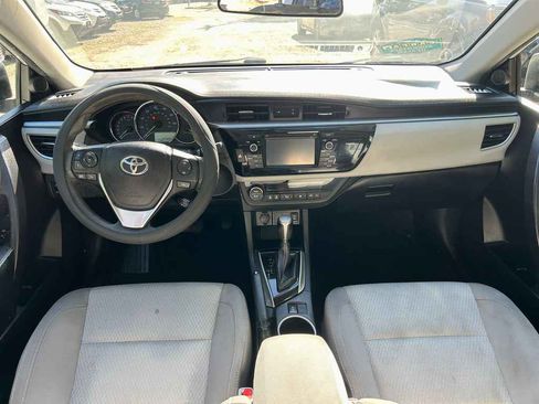Used 2016 Toyota Corolla LE FWD image 13