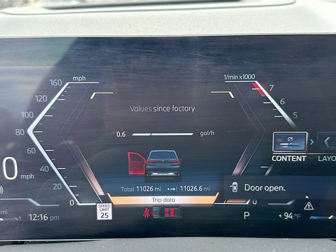 Used 2024 BMW X5 sDrive40i w/ Premium Package image 12