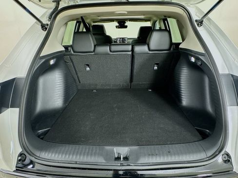 Certified 2026 Honda HR-V EX-L image 33