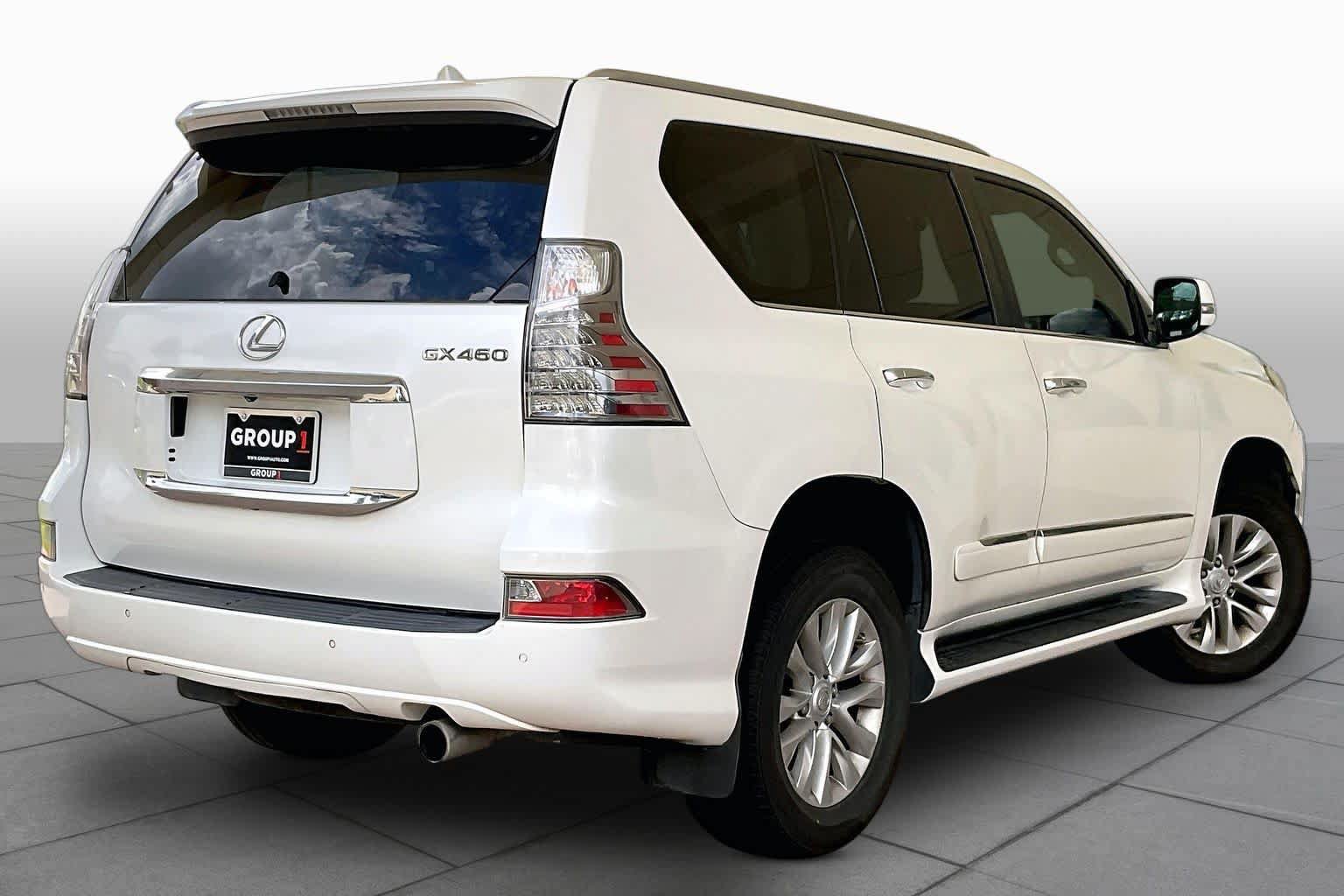 Used 2015 Lexus GX 460 w/ Premium Package AWD/4WD image 11
