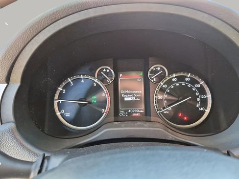 Used 2023 Lexus GX 460 Luxury w/ Sport Design Package AWD/4WD image 39