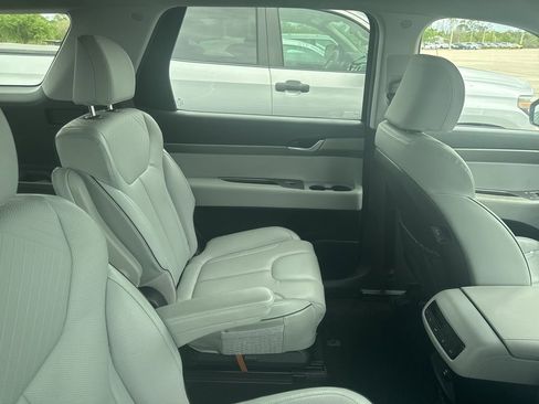 Used 2024 Hyundai Palisade SEL image 12
