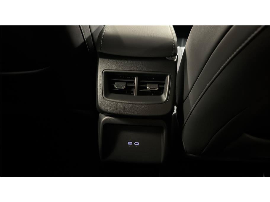 Used 2024 Chevrolet Equinox EV LT FWD image 24
