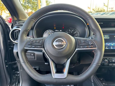 Certified 2024 Nissan Kicks SR w/ SR Premium Package image 13