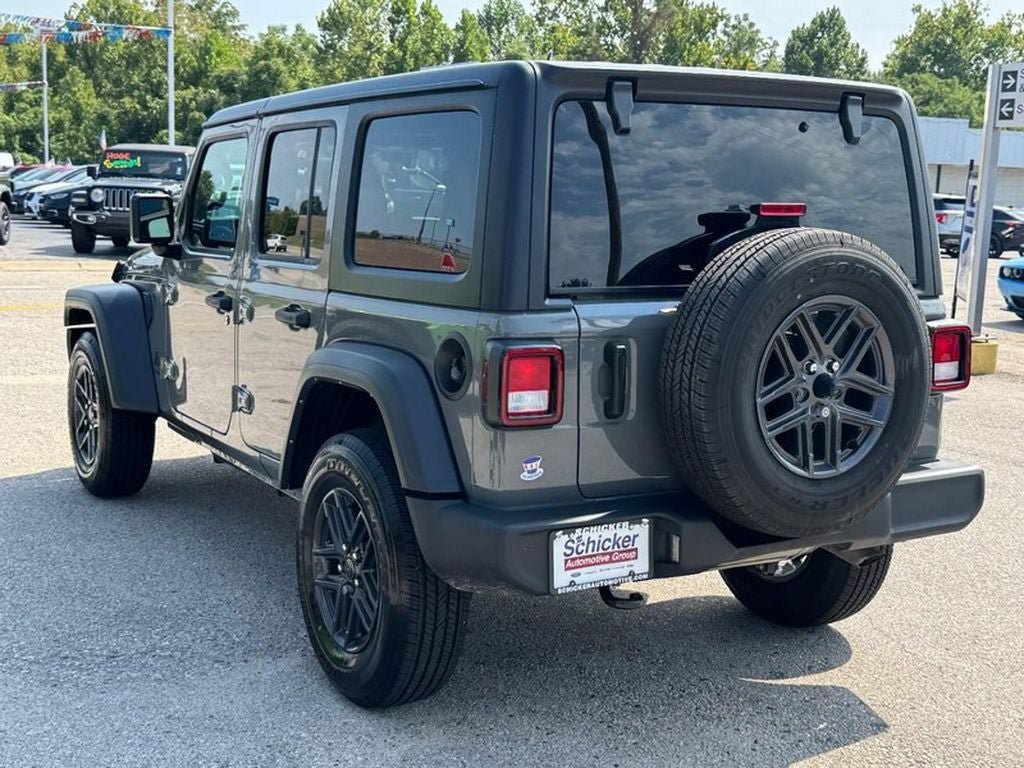 Used 2023 Jeep Wrangler Unlimited Sport AWD/4WD image 6
