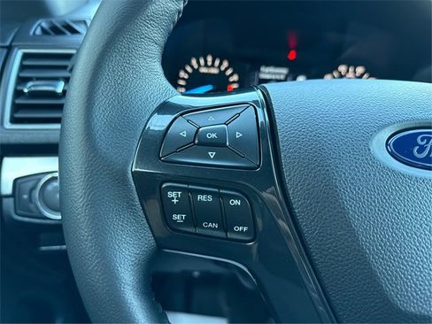 Used 2019 Ford Explorer XLT w/ Class III Trailer Tow Package image 33