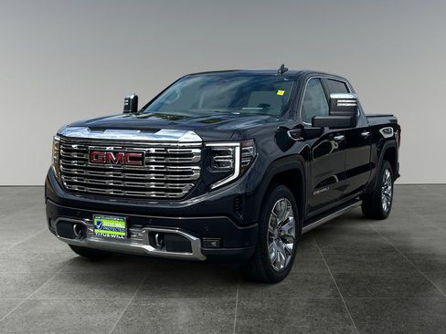 Used 2024 GMC Sierra 1500 Denali w/ Denali Reserve Package image 3