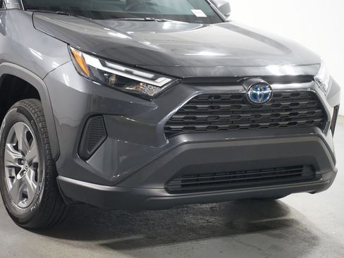 Certified 2024 Toyota RAV4 XLE w/ Convenience Package AWD/4WD image 4