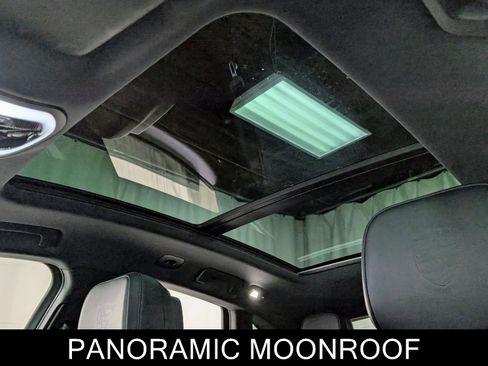 Used 2020 Porsche Macan image 15