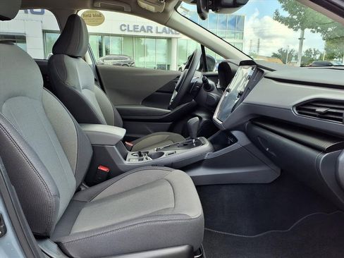 Used 2025 Subaru Crosstrek 2.0i Premium image 6