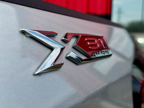 Used 2021 GMC Sierra 1500 SLT image 11