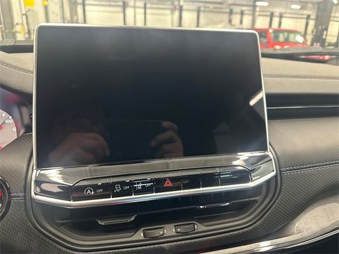 New 2026 Jeep Compass Latitude image 23