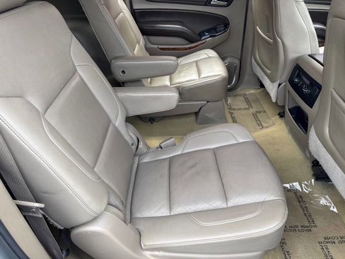 Used 2016 Chevrolet Suburban LTZ image 15