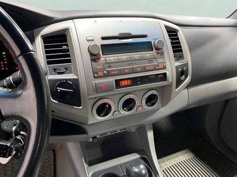 Used 2010 Toyota Tacoma 4x4 Access Cab V6 image 15