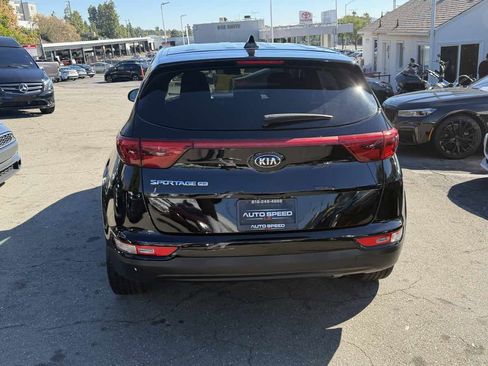 Used 2018 Kia Sportage LX image 5