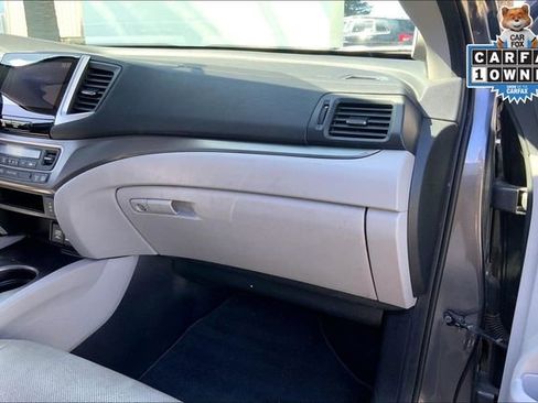 Used 2018 Honda Ridgeline RTL-T image 16