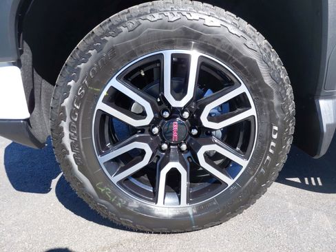 New 2026 GMC Sierra 1500 AT4 w/ AT4 Premium Package image 14