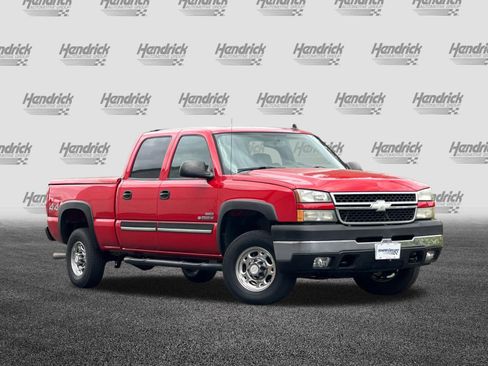 Used 2007 Chevrolet Silverado 2500 LT w/ Heavy-Duty Power Package AWD/4WD image 2