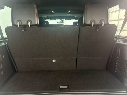 Used 2016 Ford Expedition Platinum image 30