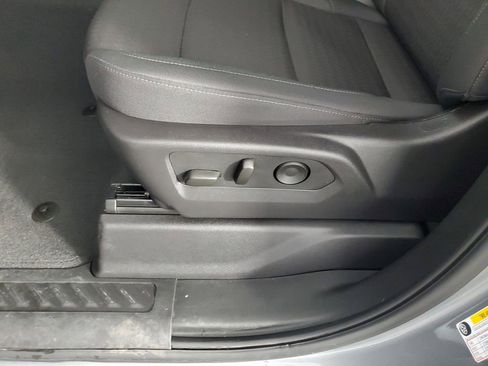 Used 2025 Chevrolet Silverado 1500 Custom image 27