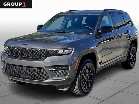 New 2025 Jeep Grand Cherokee Laredo image 1