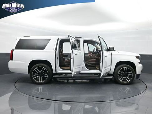 Used 2019 Chevrolet Suburban Premier image 27