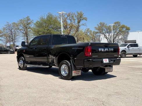 Used 2025 RAM 3500 Laramie w/ Sport Appearance Package image 6