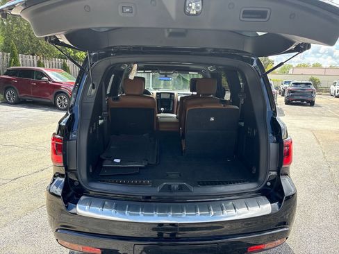 Used 2021 INFINITI QX80 Premium Select AWD/4WD image 23