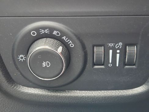 Used 2025 Jeep Grand Cherokee Limited AWD/4WD image 25