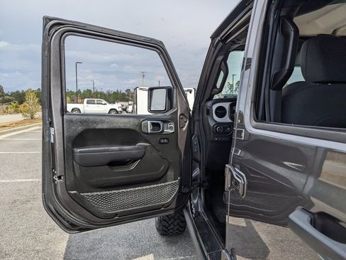 Used 2025 Jeep Wrangler Unlimited Sport S 4xe image 52