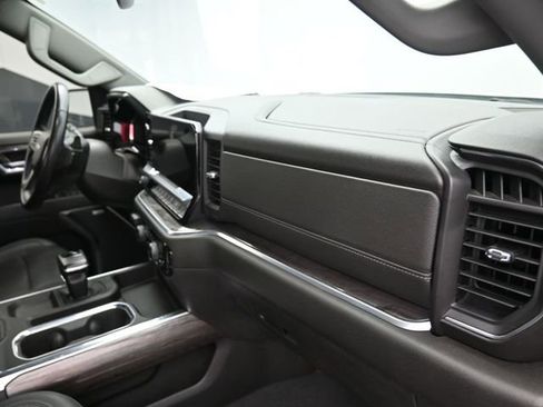 Used 2022 Chevrolet Silverado 1500 LTZ image 40