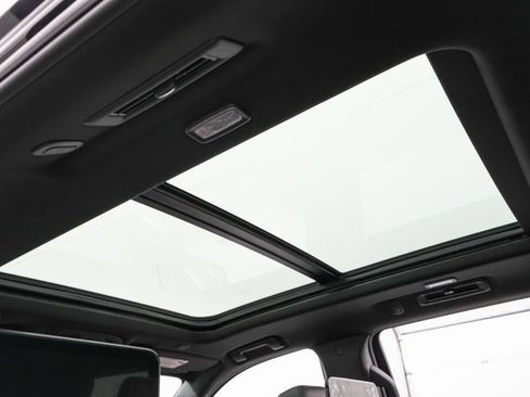 Used 2024 GMC Yukon Denali Ultimate image 23