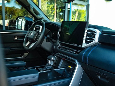 Used 2023 Toyota Tundra Platinum image 33