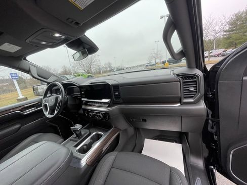 Certified 2023 Chevrolet Silverado 1500 RST w/ Rally Edition image 12